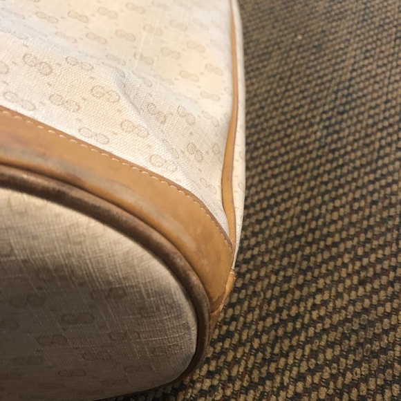 Gucci brown monogram leather bucket bag.Authentic - Picture 5 of 8